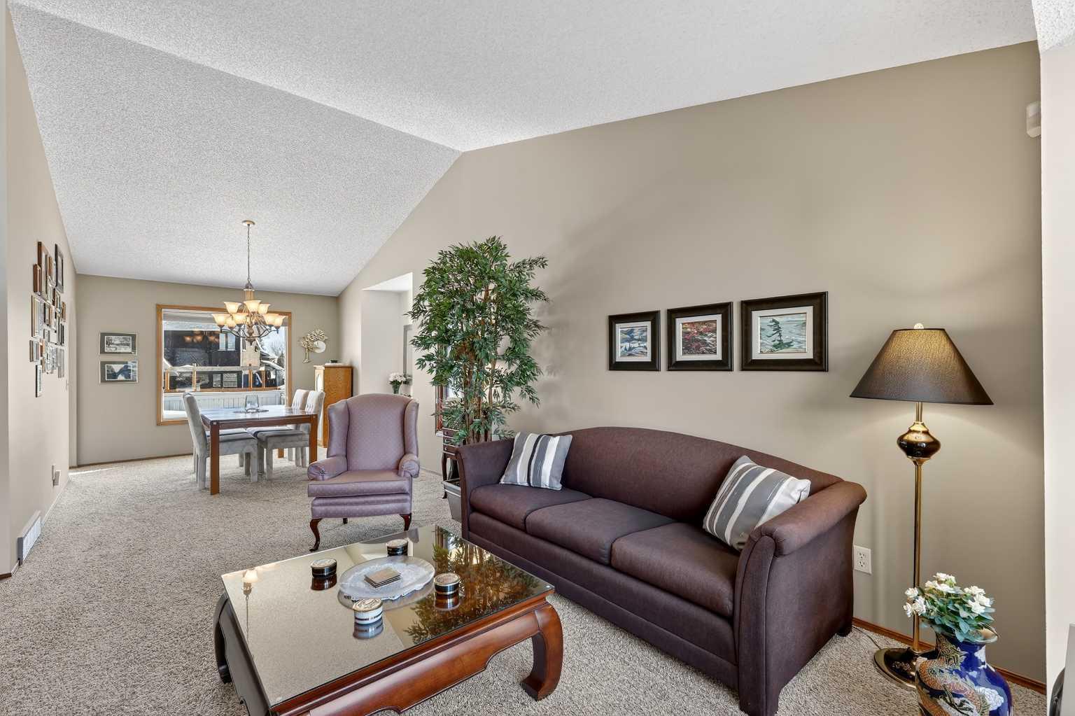 57 Del Rio Place NE