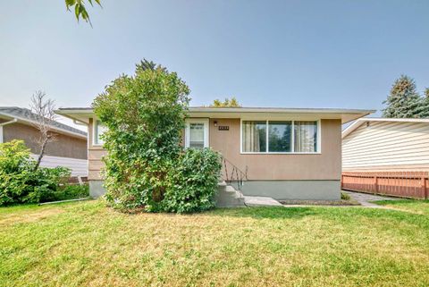 2235 42 Street SE Calgary AB T2B 1G4