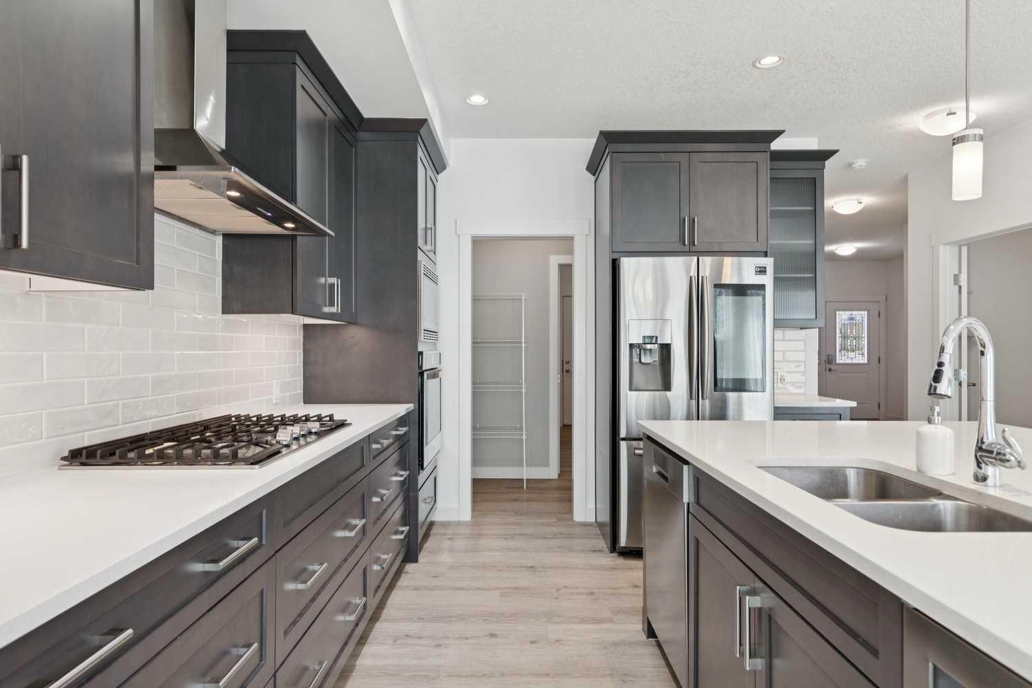 17 Crestbrook Hill SW