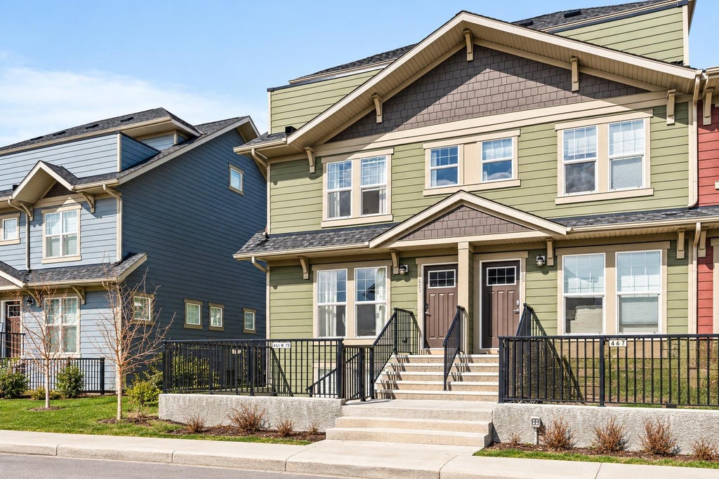 Photo of 463 Cranbrook Square SE, Calgary, AB T3M 3E3 (MLS # A2326889)