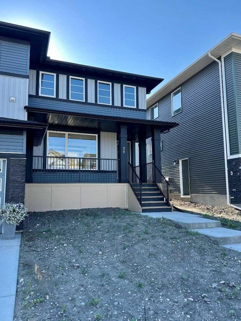 Photo of 39 Agate Road, Cochrane, AB T4C 3B9 (MLS # A2283062)