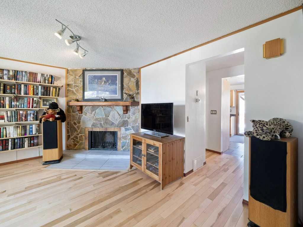 143 Erin Mount Place SE