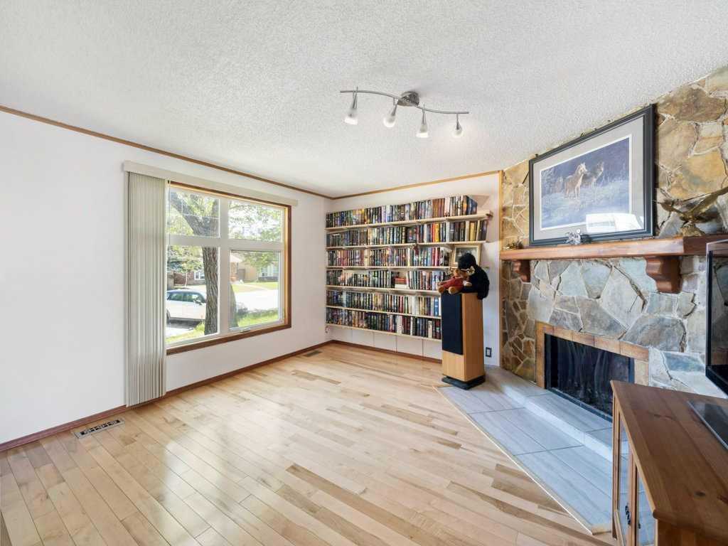 143 Erin Mount Place SE
