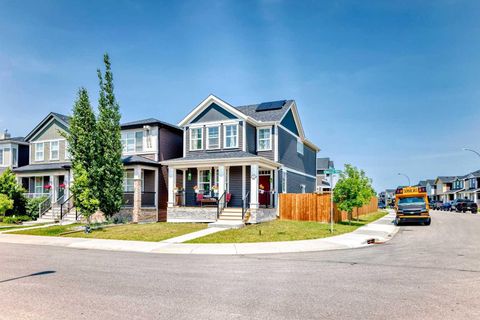 144 Evanscrest Park NW Calgary AB T3P 1J2