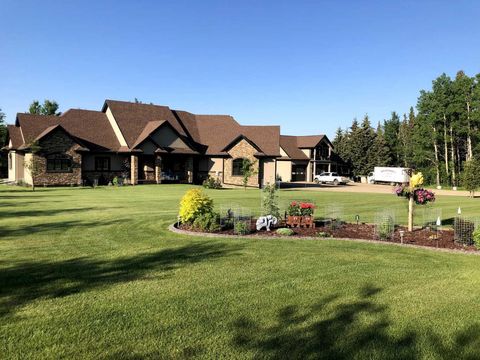 Property photo of 6663 15 Avenue, Edson, AB T7e 1s3