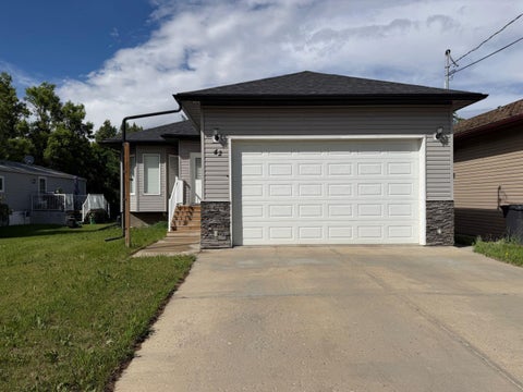 Photo of 42 A Red Deer Avenue, Drumheller, AB T0J 2E0 (MLS # A2319274)