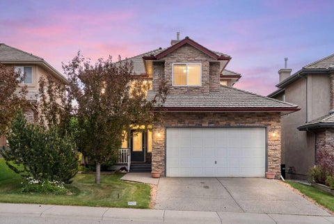 Photo of 79 Royal Crest Way NW, Calgary, AB T3G 4M9 (MLS # A2329111)