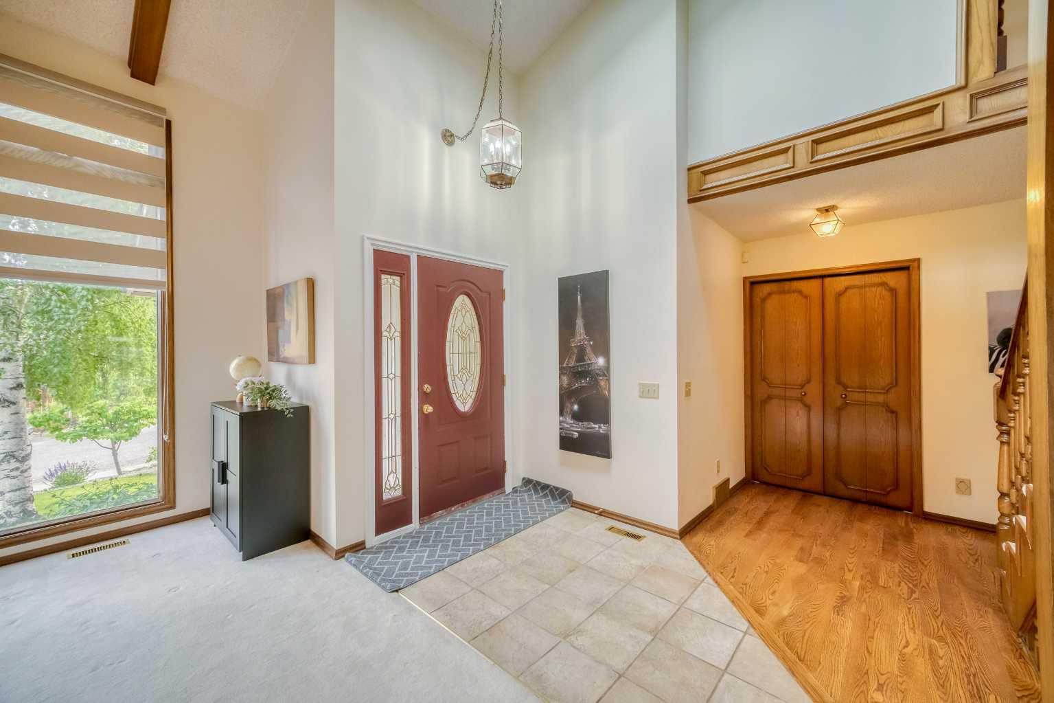 107 Edgehill Court NW