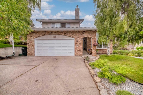 Photo of 107 Edgehill Court NW, Calgary, AB T3A 2X3 (MLS # A2320155)