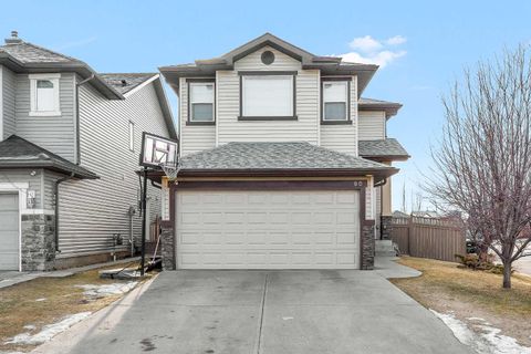 60 Saddlecrest Green NE Calgary AB T3J 5N5