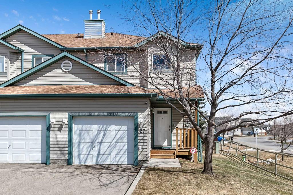 Photo of 156 Canoe Drive SW #27, Airdrie, AB T4B 2Z3 (MLS # A2300589)