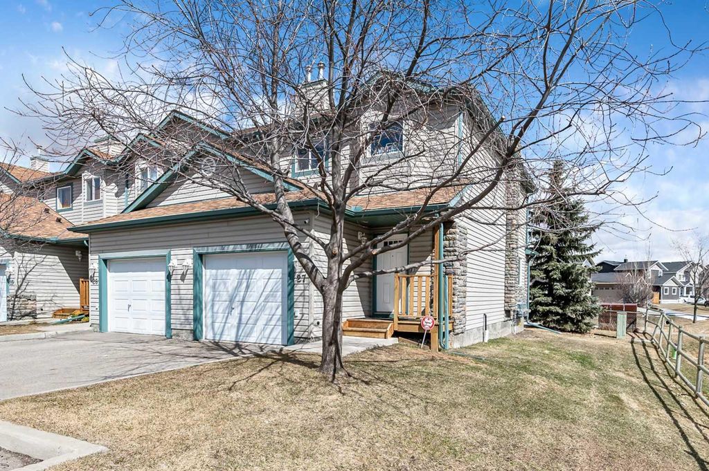 Photo of 156 Canoe Drive SW #27, Airdrie, AB T4B 2Z3 (MLS # A2300589)