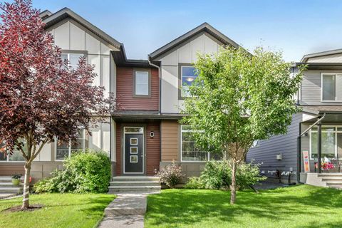 Photo of 1318 Walden Drive SE, Calgary, AB T2X 2H5 (MLS # A2265207) Photo of 1318 Walden Drive SE, Calgary, AB T2X 2H5 (MLS # A2265207)