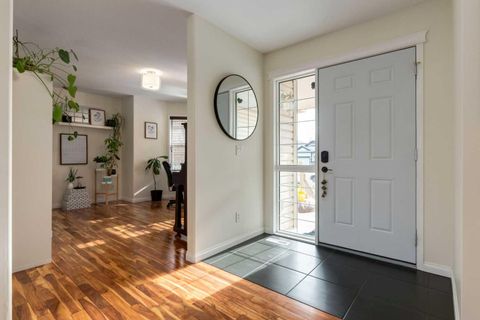 Photo of 168 West Creek Pond, Chestermere, AB T1X 1H4 (MLS # A2287391)