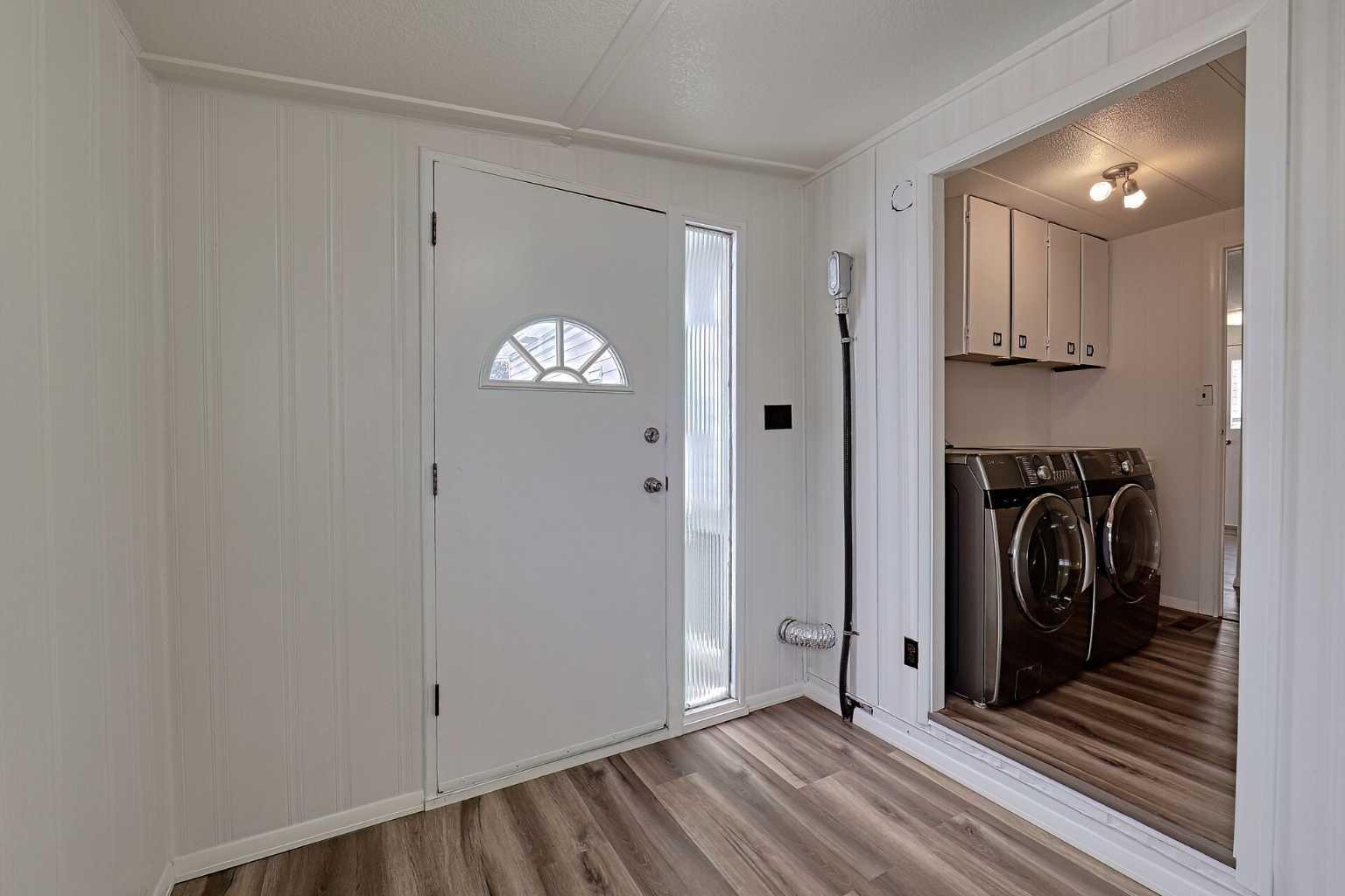 99 Arbour Lake Road NW 303