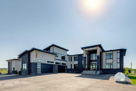 Photo of 48017 Harvest Lane E, Rural Foothills County, AB T1S 3R6 (MLS # A2335430)