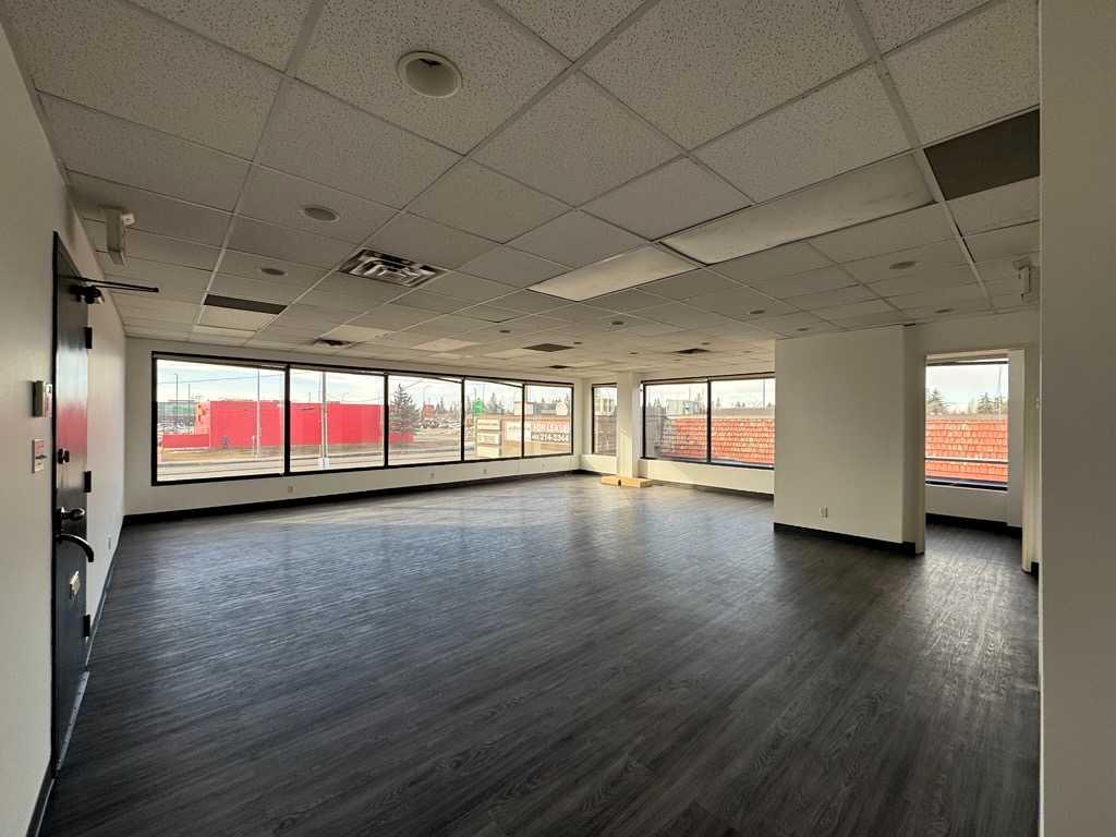 1830 52 Street SE 201