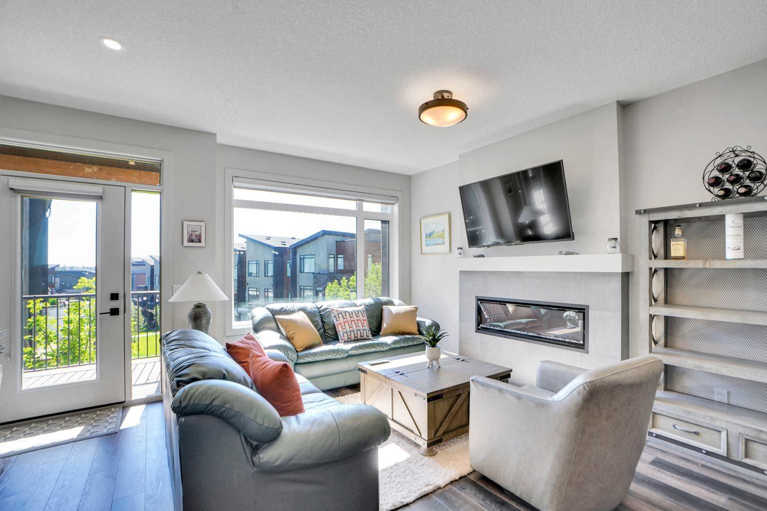 19 Royal Elm Green NW