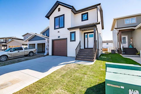 Photo of 130 Norseman Close, Penhold, AB T4G 0G5 (MLS # A2326102)