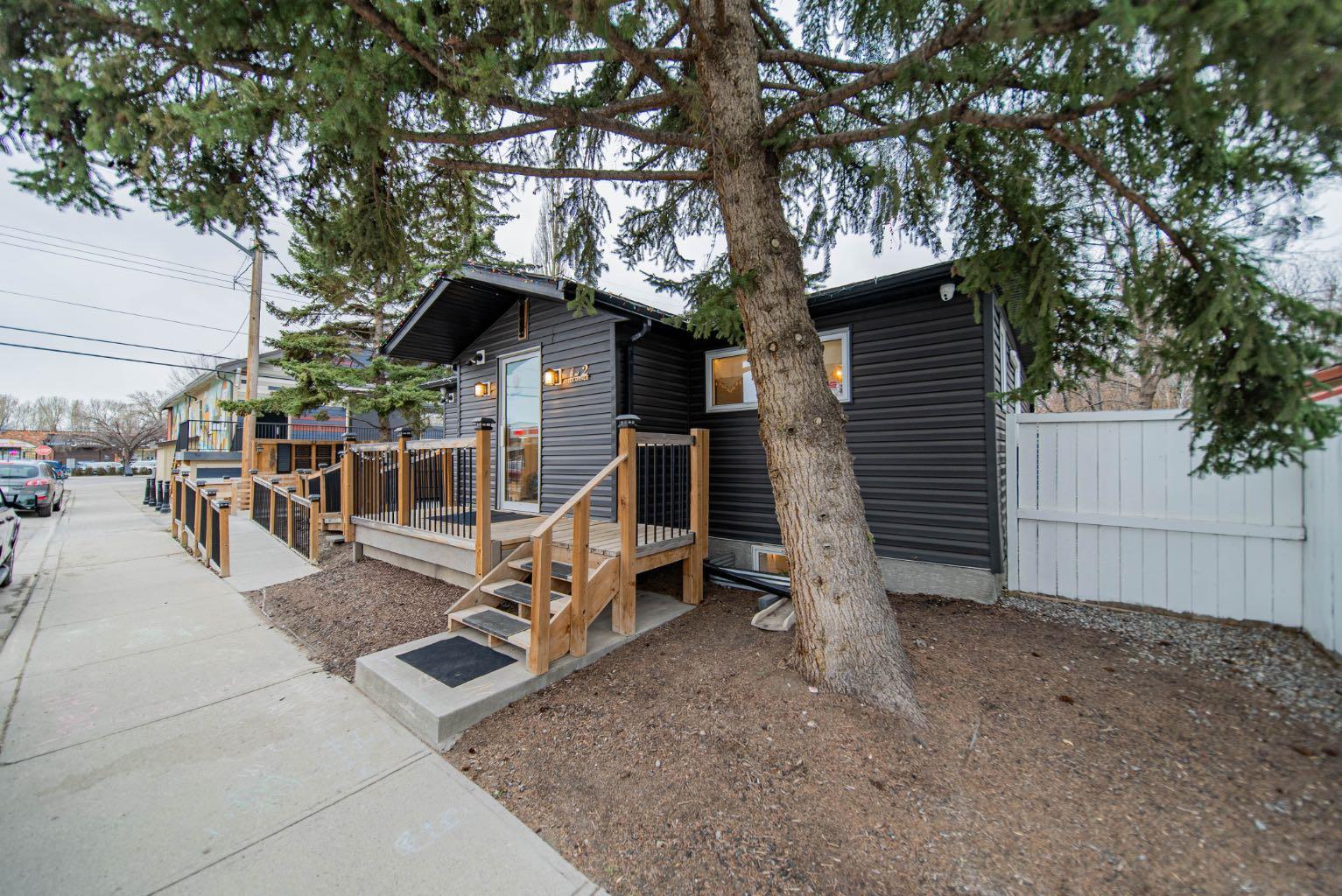 2 Elk Avenue