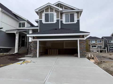 72 Sunrise Heath Cochrane AB T4C 3C5