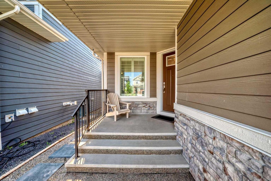 Photo of 226 West Grove Point SW, Calgary, AB T3H 1Y7 (MLS # A2324601)