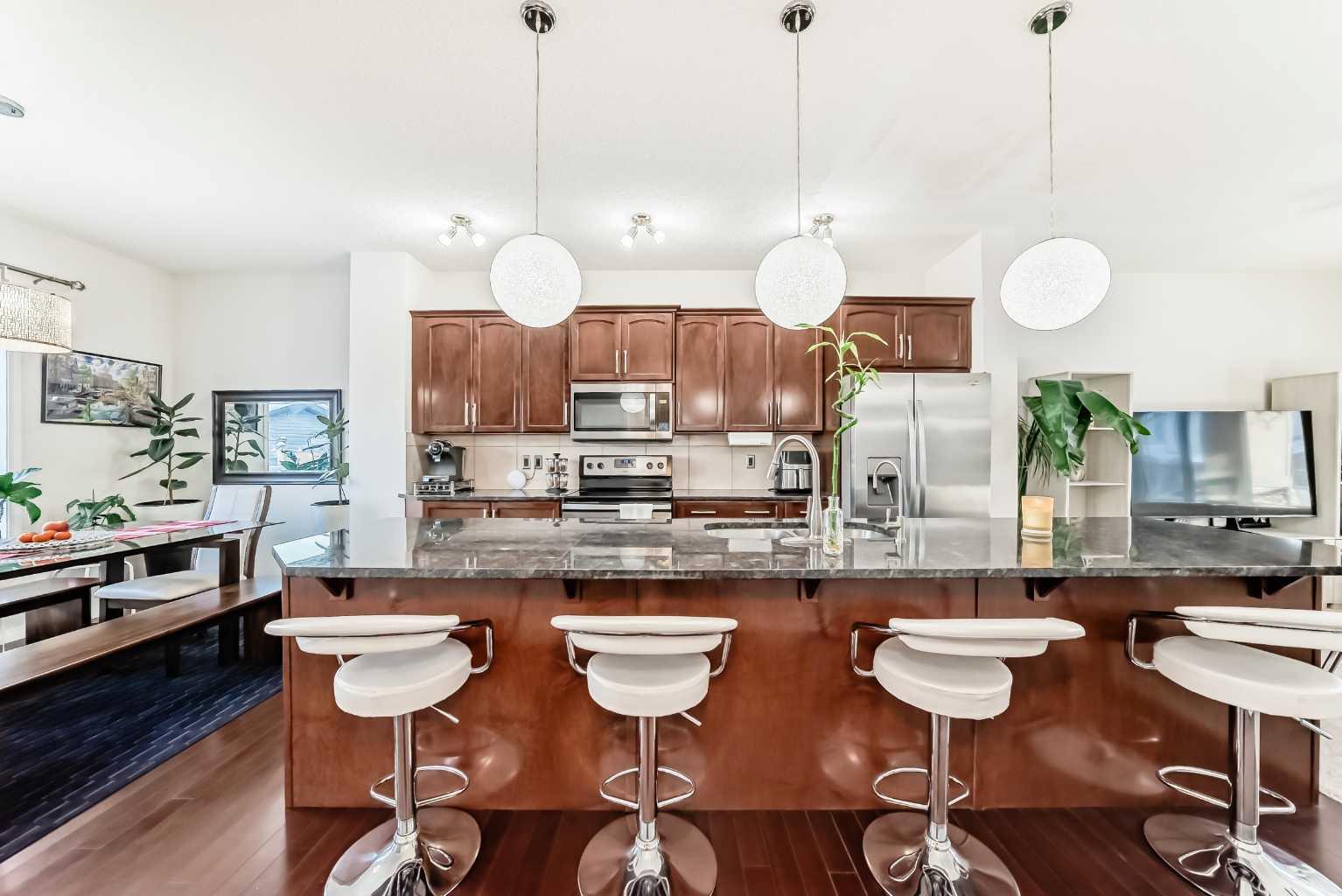 185 Legacy Crescent SE