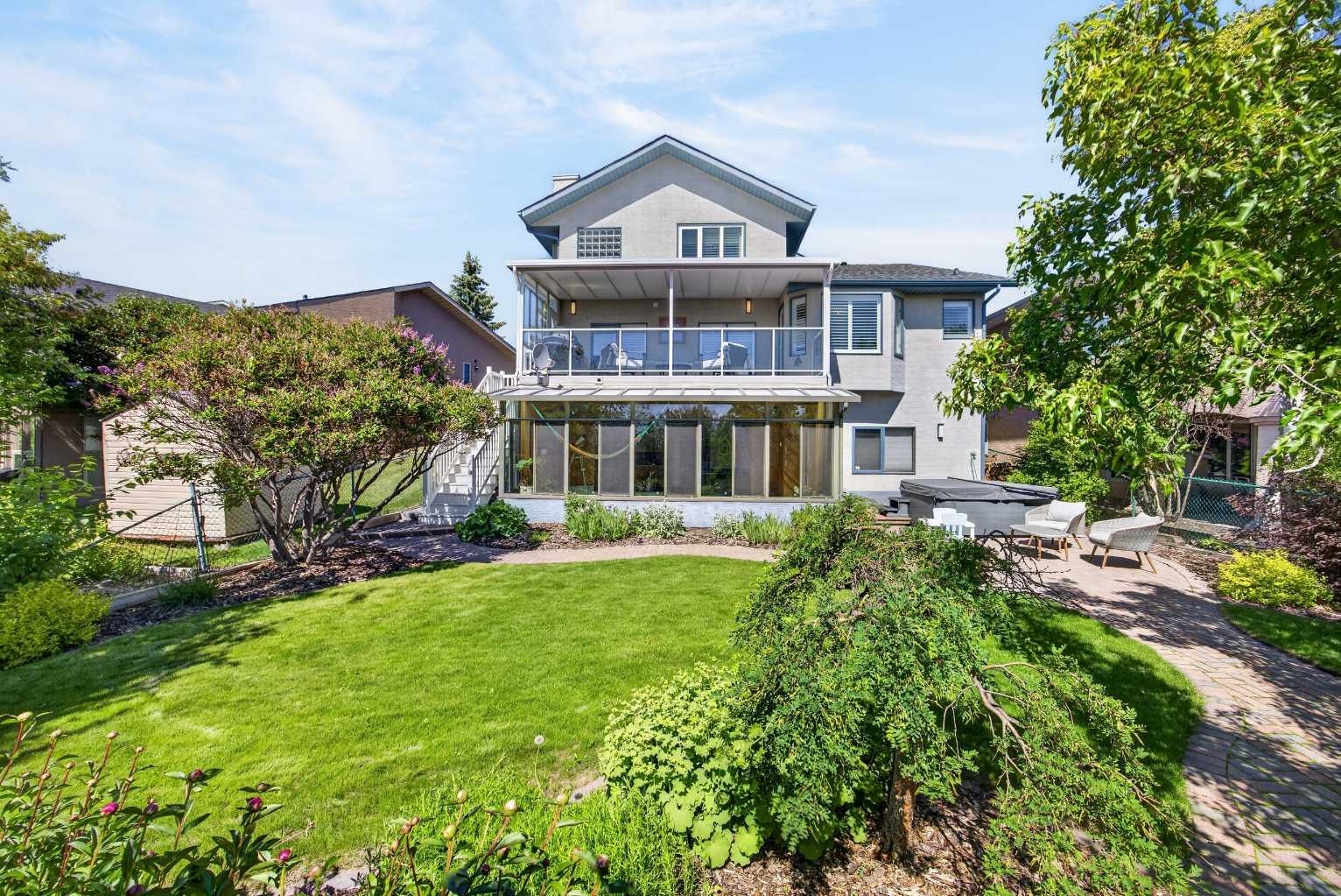 2339 Morris Crescent SE