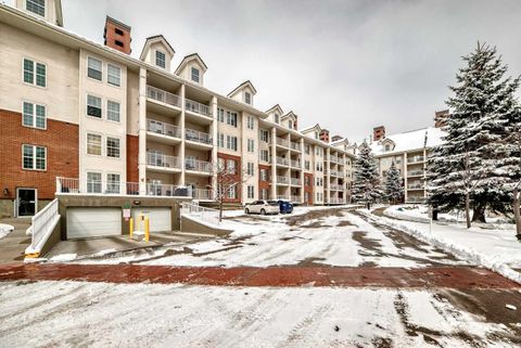 Photo of 151 Country Village Road NE #2450, Calgary, AB T3K 5X5 (MLS # A2295842)