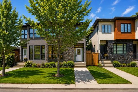 Photo of 2018 37 Street SW, Calgary, AB T3E 3A6 (MLS # A2312061)