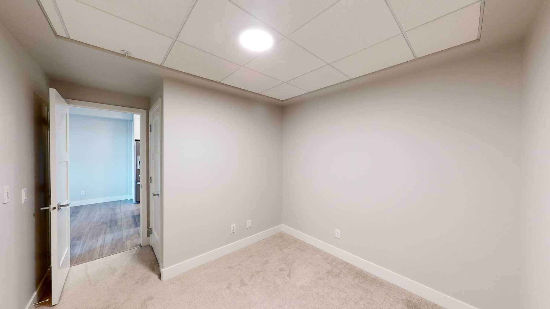 8355 19 Avenue SW 220