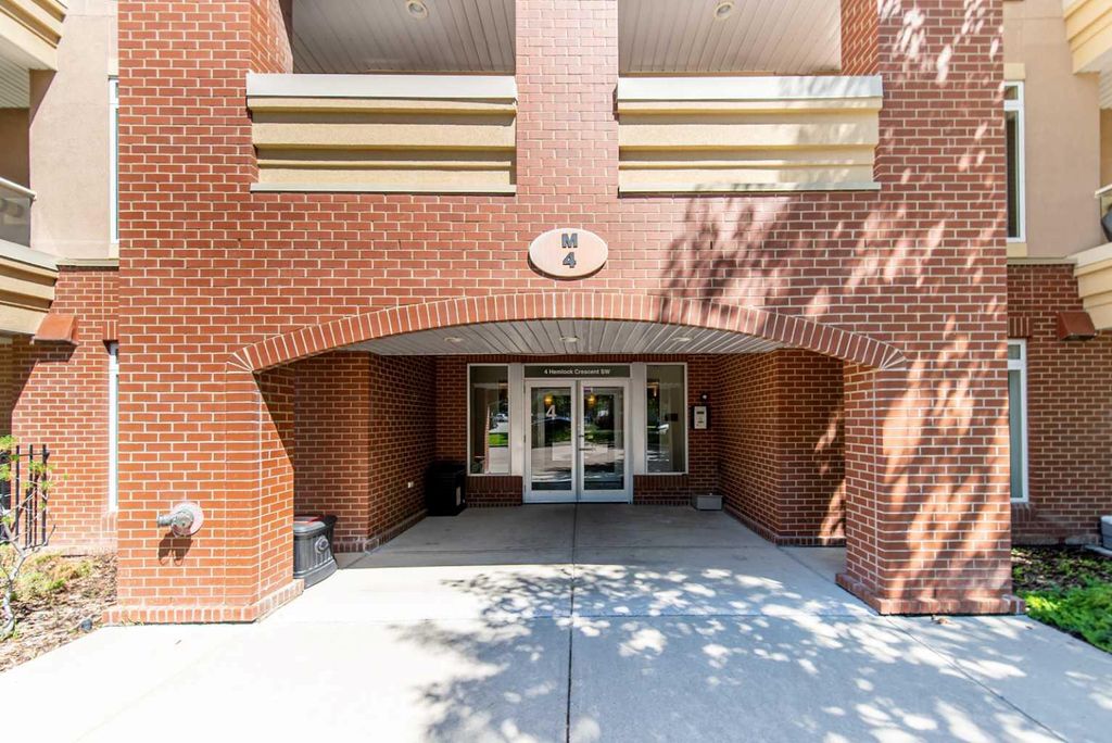 Photo of 4 Hemlock Crescent SW #205, Calgary, AB T3C 2Z1 (MLS # A2287197)