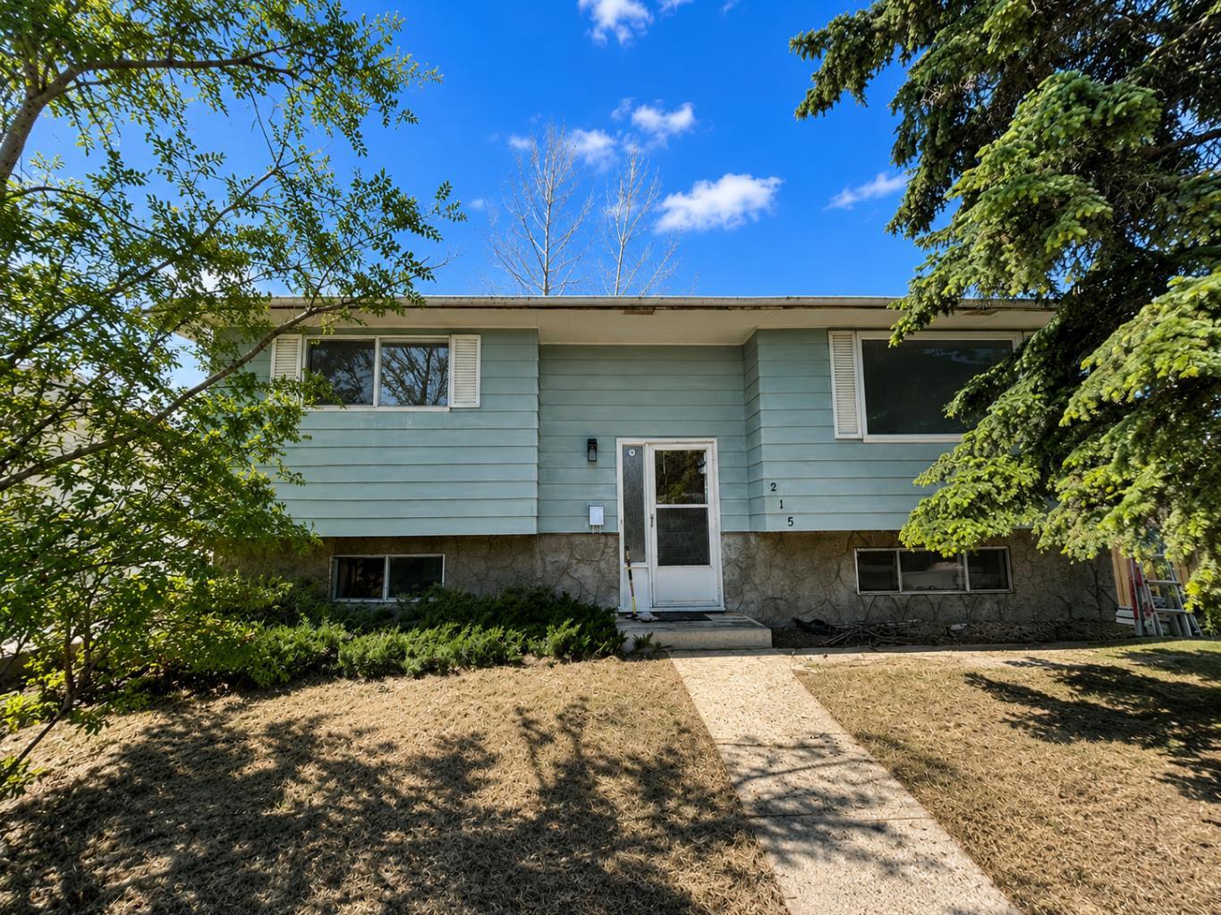 215 Penbrooke Way SE