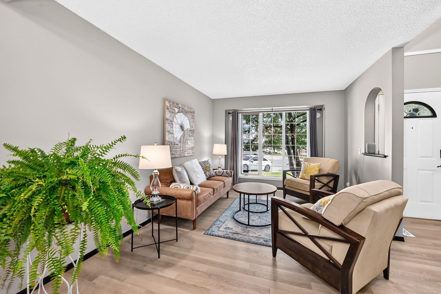 81 Sandalwood Court NW