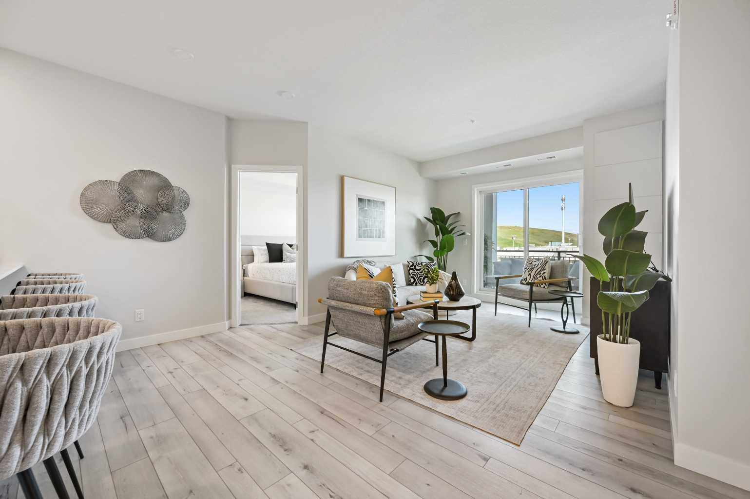 255 Les Jardins Park SE 310