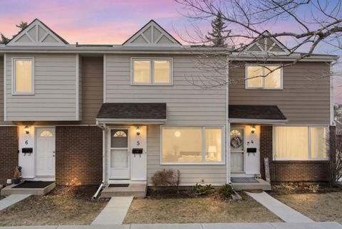 Photo of 3620 51 Street SW #5, Calgary, AB T3E 6N7 (MLS # A2299647)