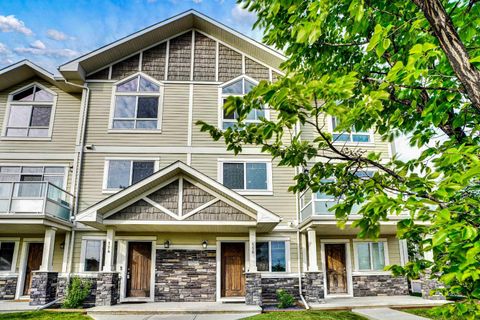 116 Skyview Ranch Road NE Calgary AB T3N 0V3