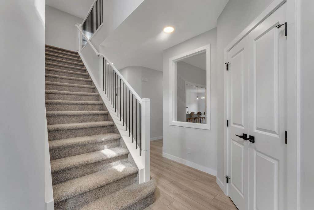 Photo of 720 Midtown Drive SW, Airdrie, AB T4B 4K5 (MLS # A2319029)