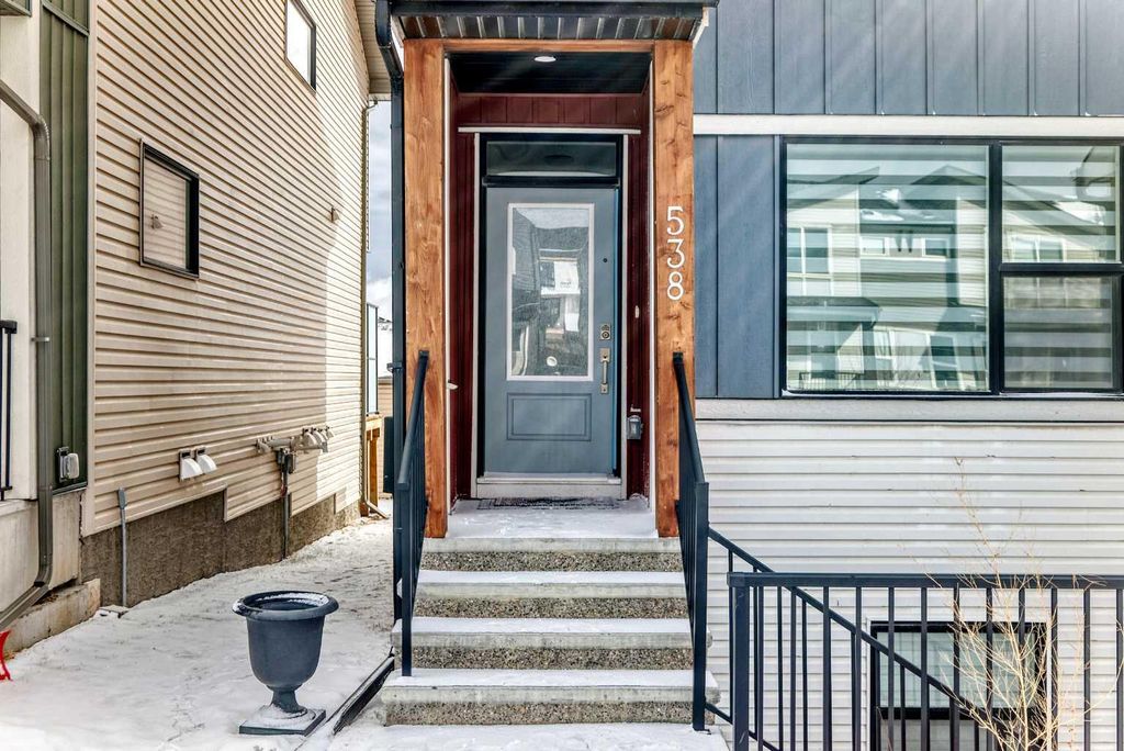 Photo of 538 Sage Hill Road NW, Calgary, AB T3R 1Y2 (MLS # A2300694)