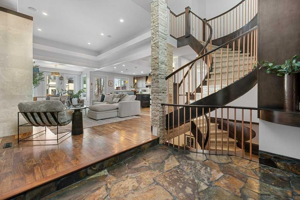 Photo of 630 25 Avenue NE, Calgary, AB T2E 1Y5 (MLS # A2286325)