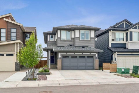 Photo of 215 Lucas Terrace NW, Calgary, AB T3P 1X3 (MLS # A2326202)