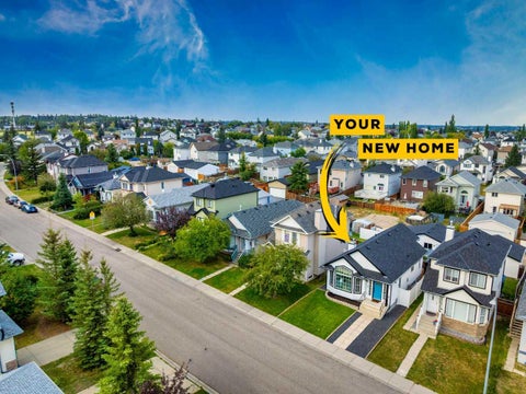 Photo of 1105 Country Hills Circle NW, Calgary, AB T3K 4W9 (MLS # A2331764)