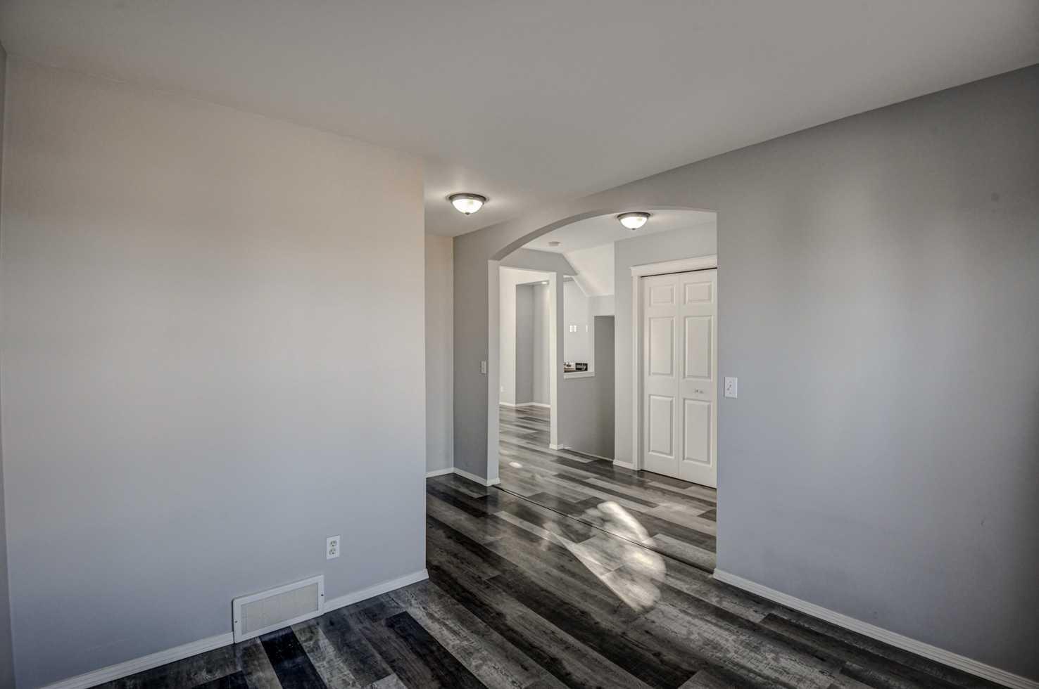 61 Everstone Avenue SW