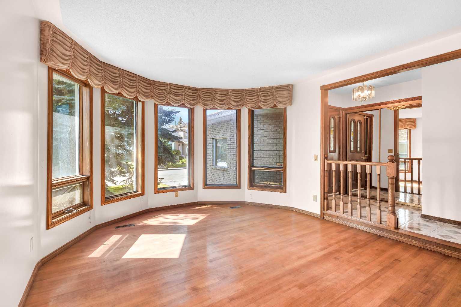 125 Edgebrook Road NW