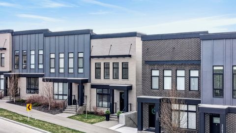 Photo of 3088 85 Street SW, Calgary, AB T3H 4C4 (MLS # A2308239)