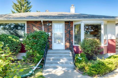3915 73 Street NW Calgary AB T3B 2L8