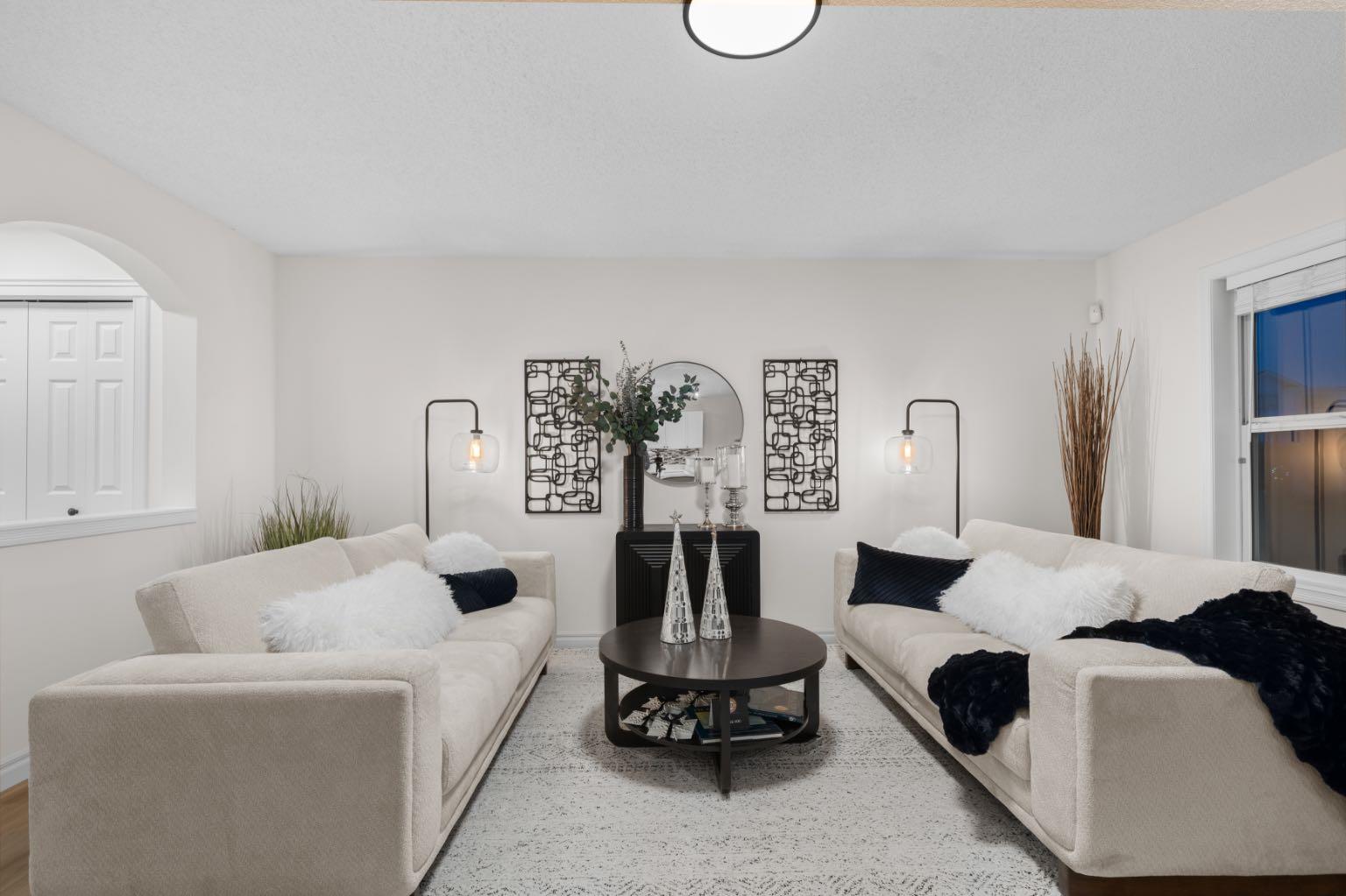 89 Crystalridge Close