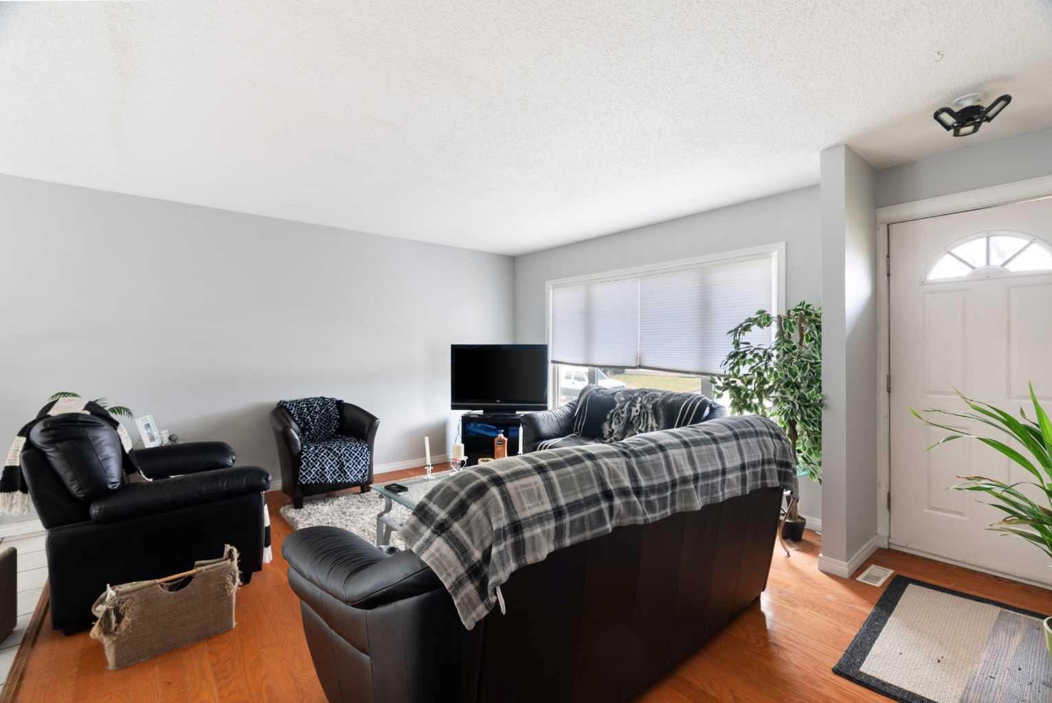 136 Beaumont Crescent