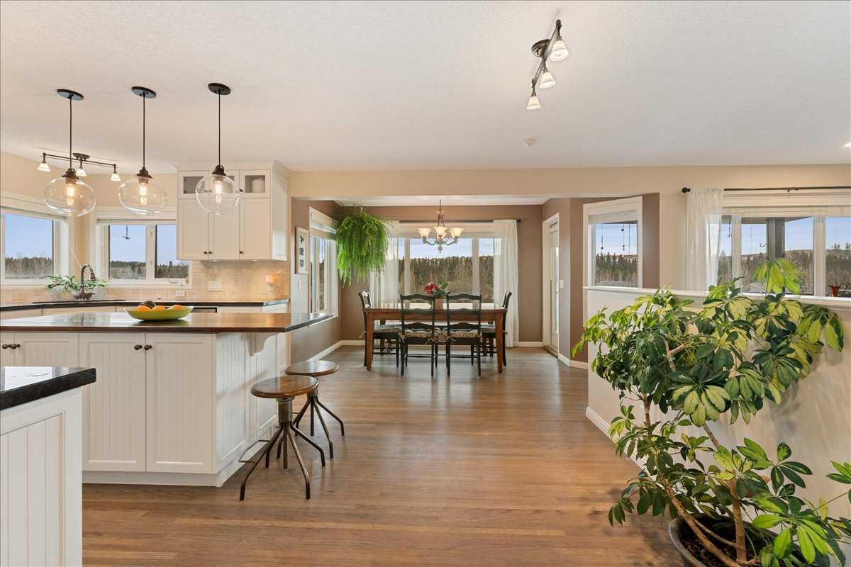 128 West Terrace Crescent