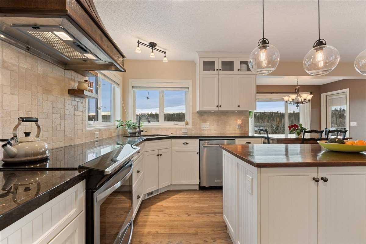 128 West Terrace Crescent